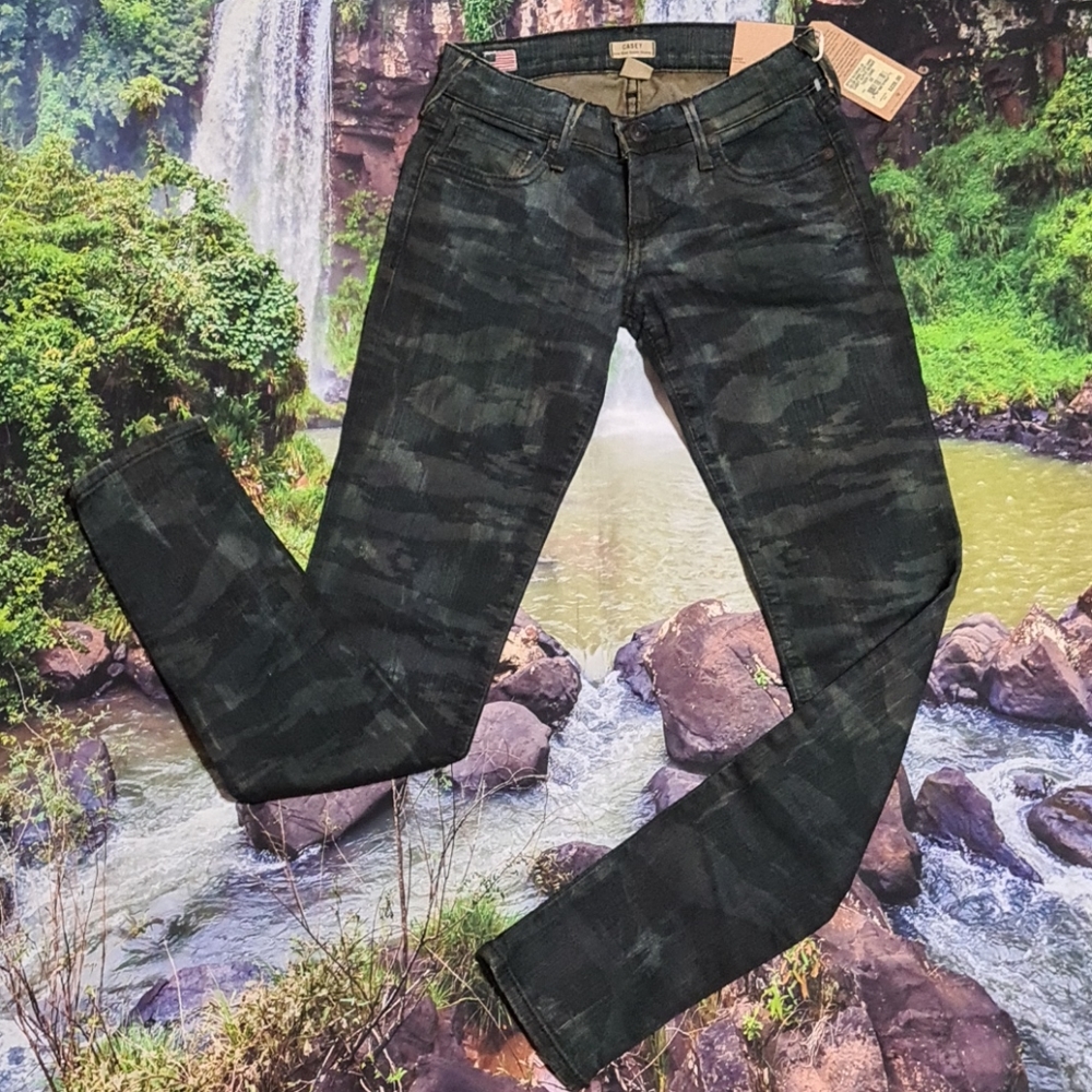 True Religion Skinny Jeans Casey Tiger Camo NWT 23 - Picture 2 of 10